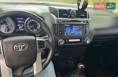 Внедорожник / Кроссовер Toyota Land Cruiser Prado 2013 в 