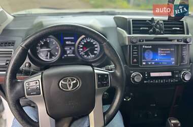 Внедорожник / Кроссовер Toyota Land Cruiser Prado 2013 в 