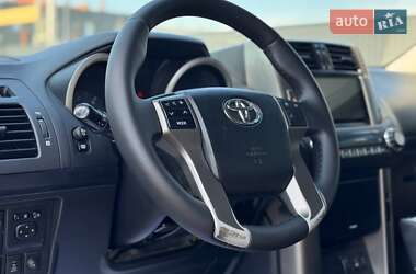 Внедорожник / Кроссовер Toyota Land Cruiser Prado 2013 в 