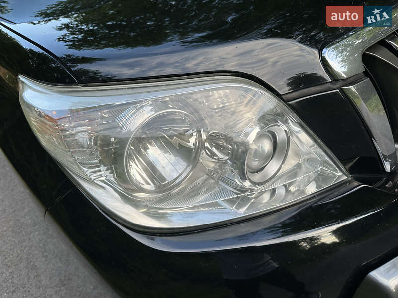 Позашляховик / Кросовер Toyota Land Cruiser Prado 2010 в Івано-Франківську