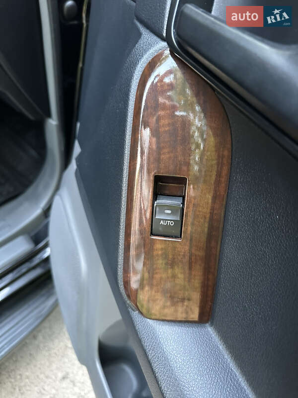 Позашляховик / Кросовер Toyota Land Cruiser Prado 2010 в Івано-Франківську