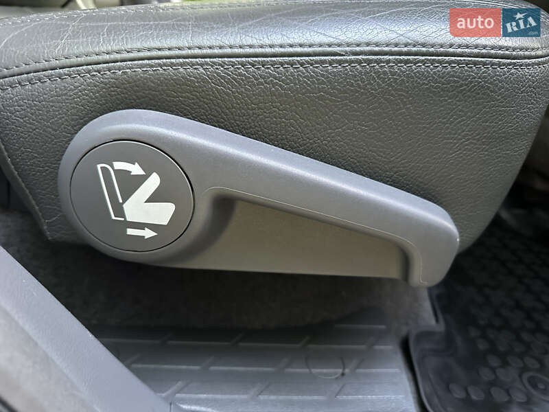 Позашляховик / Кросовер Toyota Land Cruiser Prado 2010 в Івано-Франківську