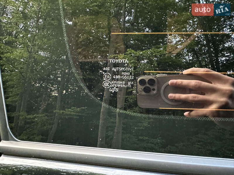 Позашляховик / Кросовер Toyota Land Cruiser Prado 2010 в Івано-Франківську