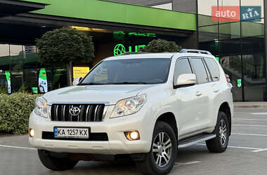 Позашляховик / Кросовер Toyota Land Cruiser Prado 2013 в Києві