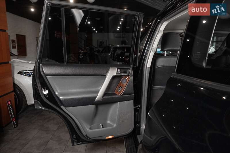 Внедорожник / Кроссовер Toyota Land Cruiser Prado 2010 в Одессе