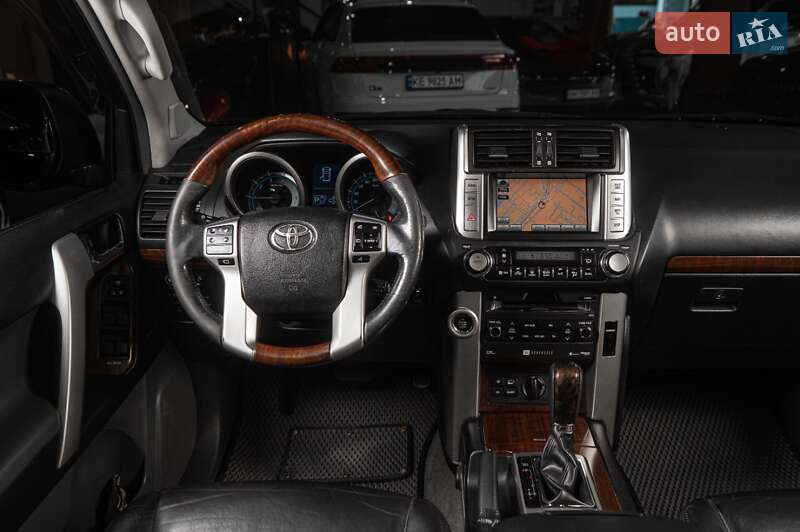 Внедорожник / Кроссовер Toyota Land Cruiser Prado 2010 в Одессе