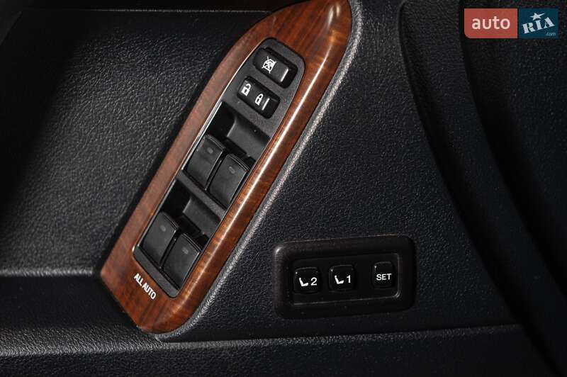 Внедорожник / Кроссовер Toyota Land Cruiser Prado 2010 в Одессе