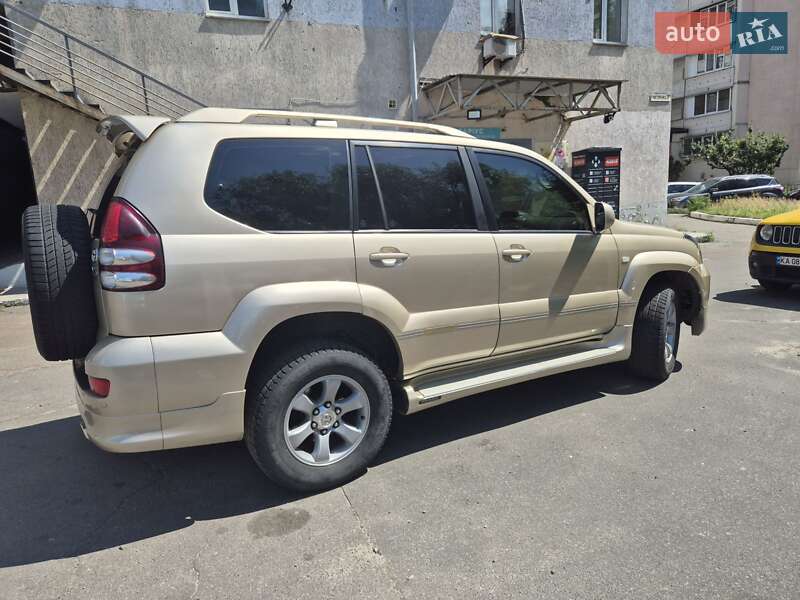 Позашляховик / Кросовер Toyota Land Cruiser Prado 2007 в Києві фото 4 Позашляховик / Кросовер Toyota Land Cruiser Prado 2007 в Києві