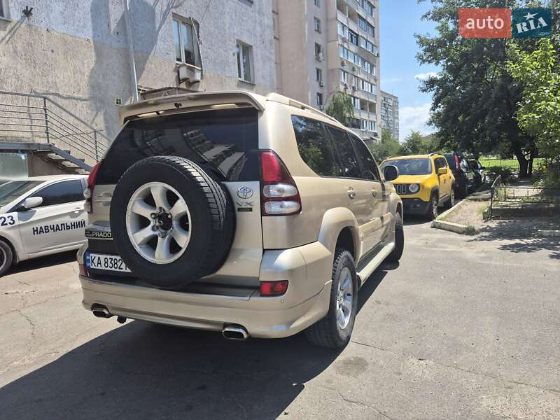 Позашляховик / Кросовер Toyota Land Cruiser Prado 2007 в Києві фото 11 Позашляховик / Кросовер Toyota Land Cruiser Prado 2007 в Києві