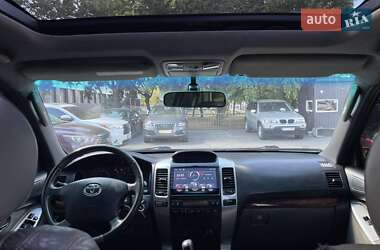Внедорожник / Кроссовер Toyota Land Cruiser Prado 2005 в 
