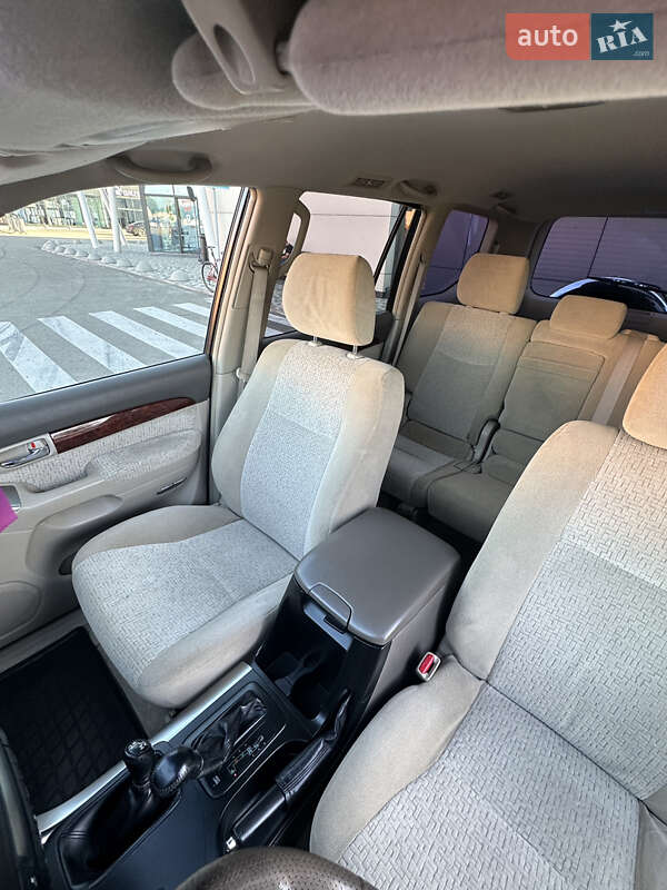 Позашляховик / Кросовер Toyota Land Cruiser Prado 2006 в Києві
