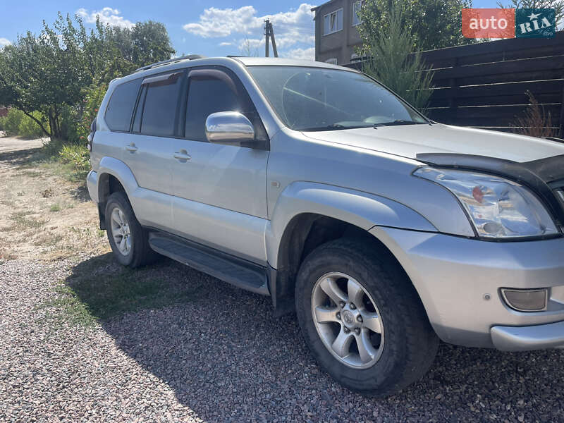 Позашляховик / Кросовер Toyota Land Cruiser Prado 2007 в Кам'янському
