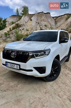 Внедорожник / Кроссовер Toyota Land Cruiser Prado 2020 в Валках