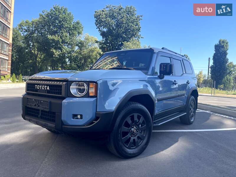 Toyota Land Cruiser Prado 2024
