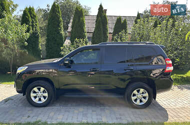 Внедорожник / Кроссовер Toyota Land Cruiser Prado 2014 в 