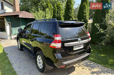 Внедорожник / Кроссовер Toyota Land Cruiser Prado 2014 в 