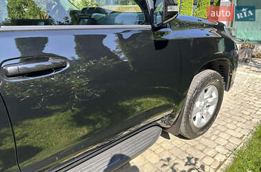 Внедорожник / Кроссовер Toyota Land Cruiser Prado 2014 в 