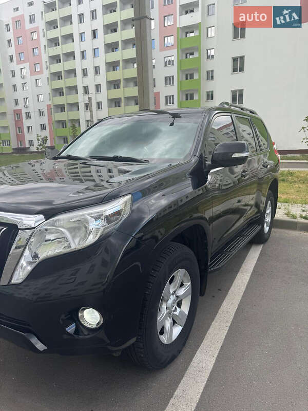 Внедорожник / Кроссовер Toyota Land Cruiser Prado 2017 в Харькове фото 3 Внедорожник / Кроссовер Toyota Land Cruiser Prado 2017 в Харькове