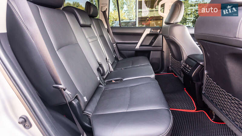 Внедорожник / Кроссовер Toyota Land Cruiser Prado 2019 в Днепре