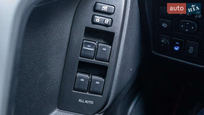 Внедорожник / Кроссовер Toyota Land Cruiser Prado 2019 в Днепре