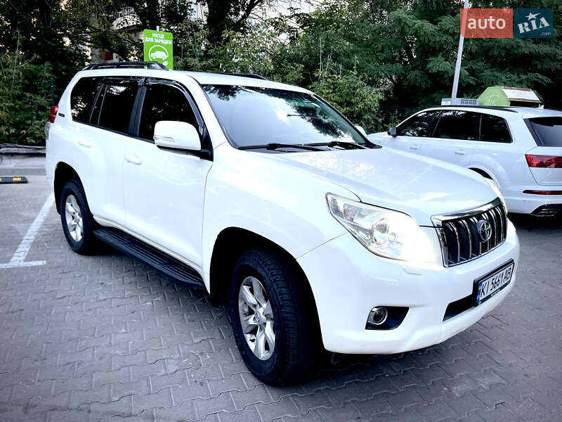 Позашляховик / Кросовер Toyota Land Cruiser Prado 2011 в Києві фото 3 Позашляховик / Кросовер Toyota Land Cruiser Prado 2011 в Києві