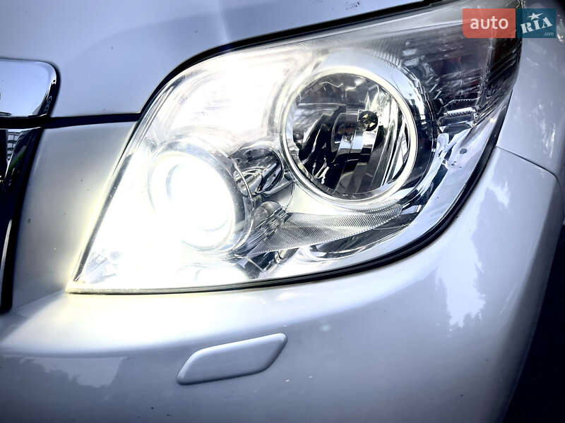Позашляховик / Кросовер Toyota Land Cruiser Prado 2011 в Києві фото 23 Позашляховик / Кросовер Toyota Land Cruiser Prado 2011 в Києві