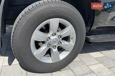 Внедорожник / Кроссовер Toyota Land Cruiser Prado 2016 в 