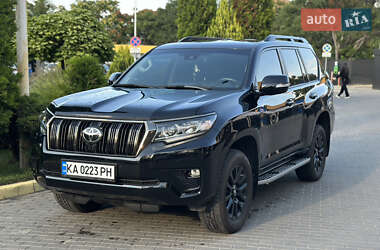 Внедорожник / Кроссовер Toyota Land Cruiser Prado 2022 в Днепре