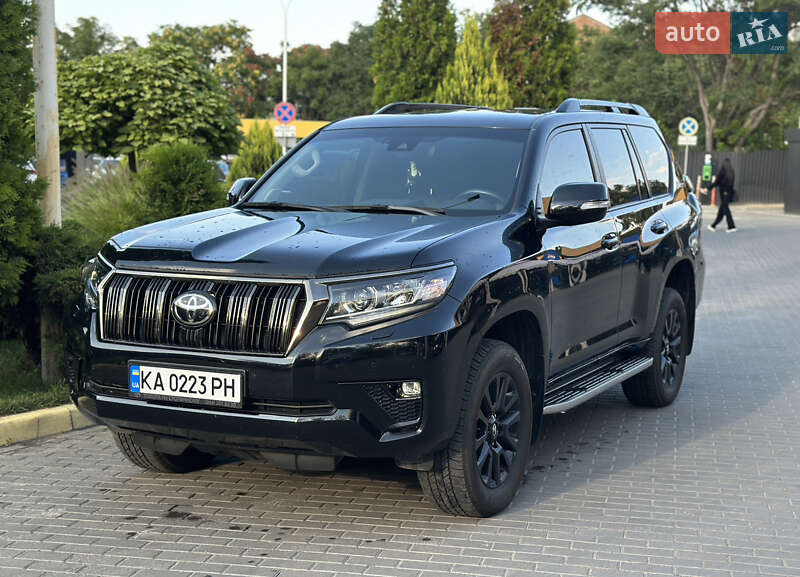 Toyota Land Cruiser Prado 2022