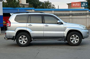 Позашляховик / Кросовер Toyota Land Cruiser Prado 2007 в  фото 7 Позашляховик / Кросовер Toyota Land Cruiser Prado 2007 в