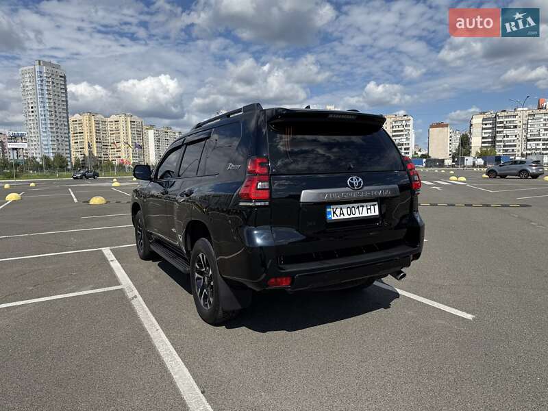 Внедорожник / Кроссовер Toyota Land Cruiser Prado 2021 в Киеве