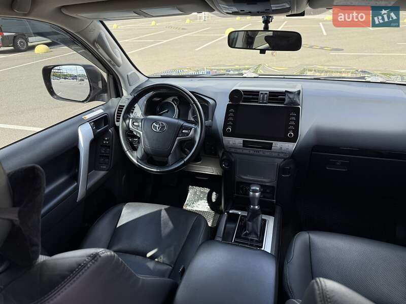 Внедорожник / Кроссовер Toyota Land Cruiser Prado 2021 в Киеве