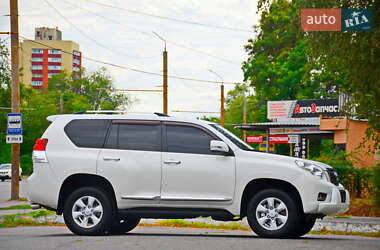 Позашляховик / Кросовер Toyota Land Cruiser Prado 2011 в Дніпрі