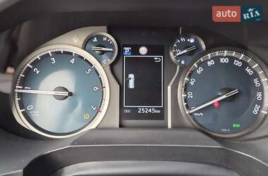 Внедорожник / Кроссовер Toyota Land Cruiser Prado 2020 в 