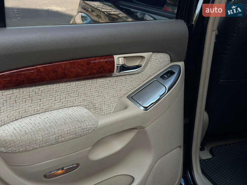 Внедорожник / Кроссовер Toyota Land Cruiser Prado 2006 в Киеве фото 26 Внедорожник / Кроссовер Toyota Land Cruiser Prado 2006 в Киеве