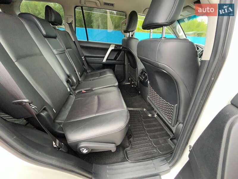 Внедорожник / Кроссовер Toyota Land Cruiser Prado 2018 в Киеве