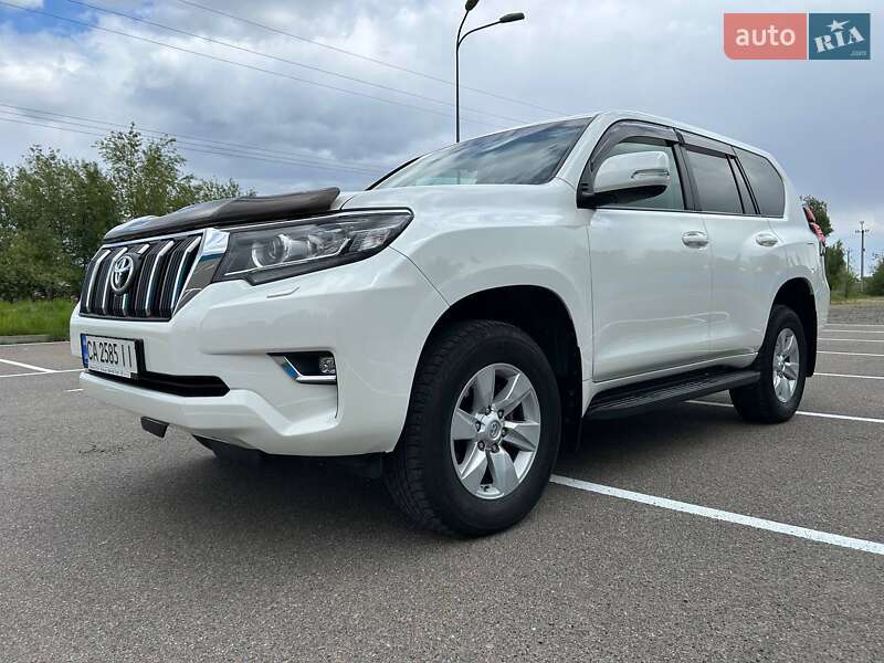Внедорожник / Кроссовер Toyota Land Cruiser Prado 2018 в Киеве