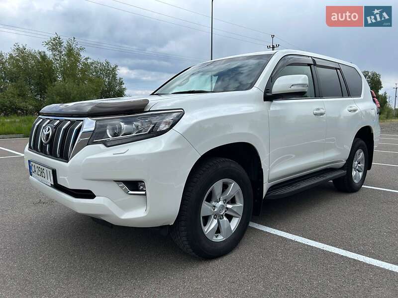 Внедорожник / Кроссовер Toyota Land Cruiser Prado 2018 в Киеве