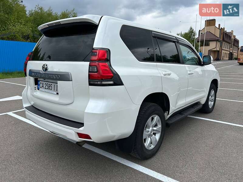 Внедорожник / Кроссовер Toyota Land Cruiser Prado 2018 в Киеве