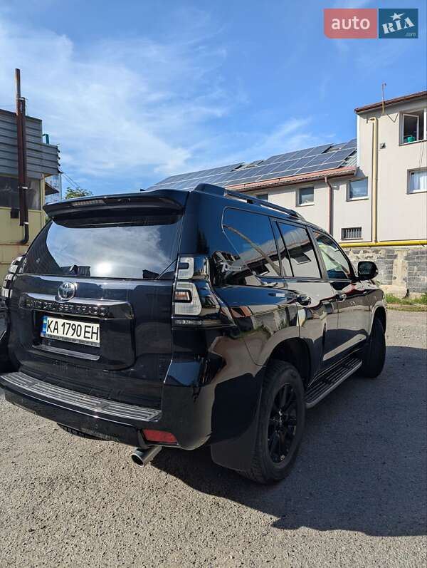 Позашляховик / Кросовер Toyota Land Cruiser Prado 2021 в Івано-Франківську
