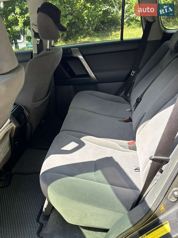 Внедорожник / Кроссовер Toyota Land Cruiser Prado 2012 в Киеве