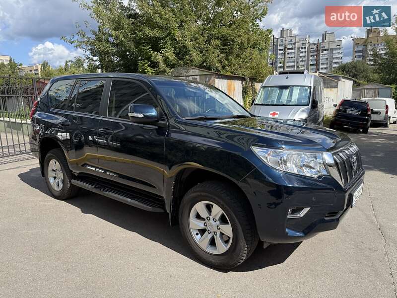 Внедорожник / Кроссовер Toyota Land Cruiser Prado 2017 в Киеве