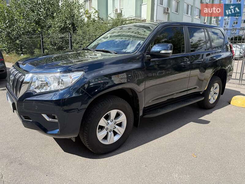 Внедорожник / Кроссовер Toyota Land Cruiser Prado 2017 в Киеве