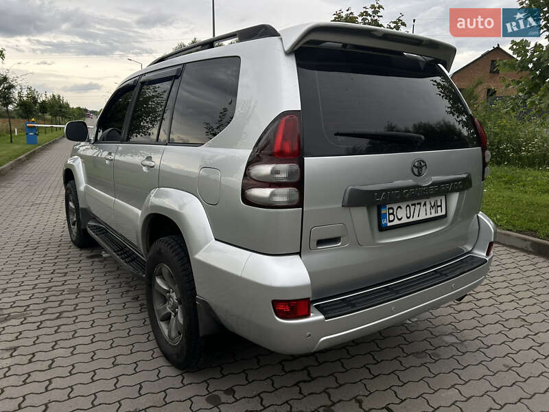 Внедорожник / Кроссовер Toyota Land Cruiser Prado 2006 в Львове
