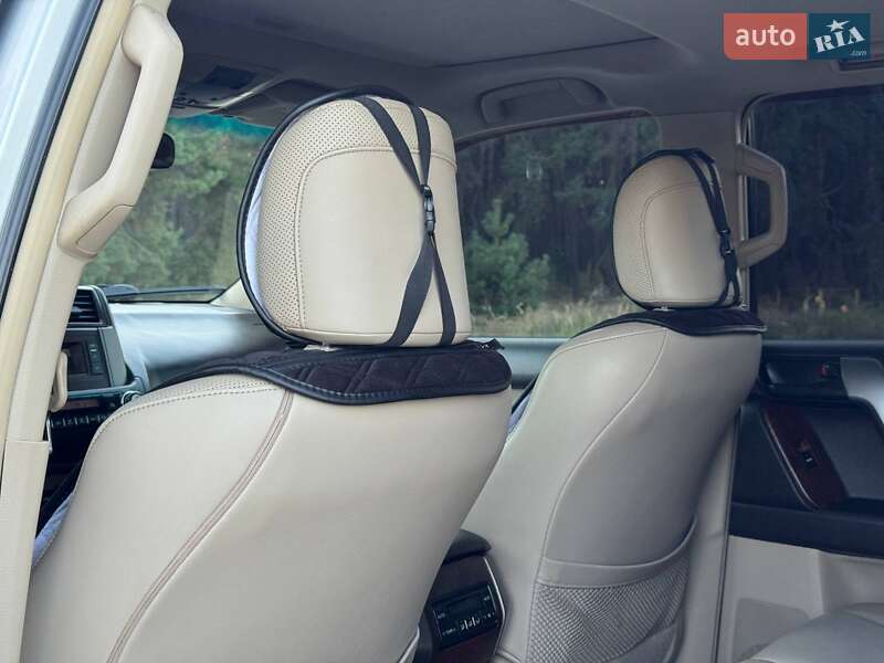 Внедорожник / Кроссовер Toyota Land Cruiser Prado 2011 в Ахтырке фото 37 Внедорожник / Кроссовер Toyota Land Cruiser Prado 2011 в Ахтырке