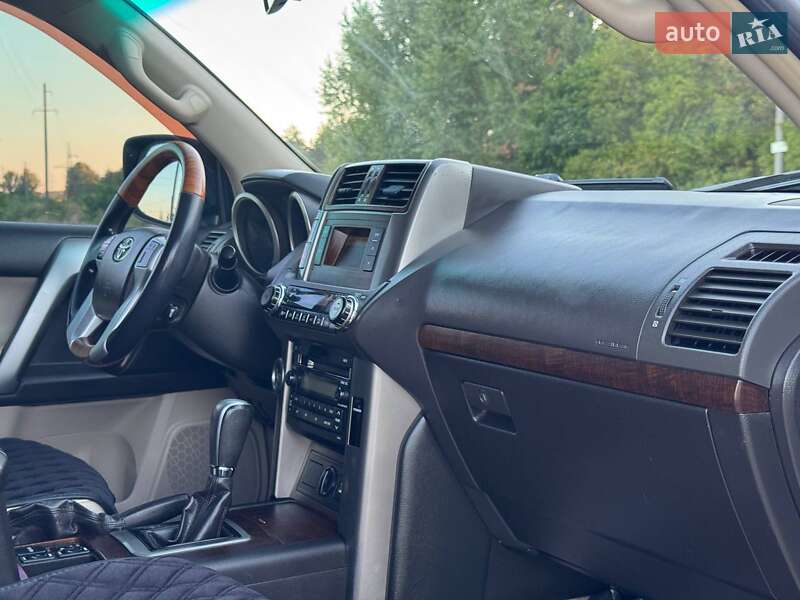 Внедорожник / Кроссовер Toyota Land Cruiser Prado 2011 в Ахтырке фото 52 Внедорожник / Кроссовер Toyota Land Cruiser Prado 2011 в Ахтырке