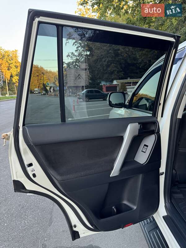 Внедорожник / Кроссовер Toyota Land Cruiser Prado 2019 в Виннице фото 30 Внедорожник / Кроссовер Toyota Land Cruiser Prado 2019 в Виннице