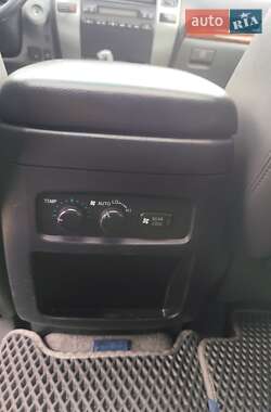Внедорожник / Кроссовер Toyota Land Cruiser Prado 2007 в 