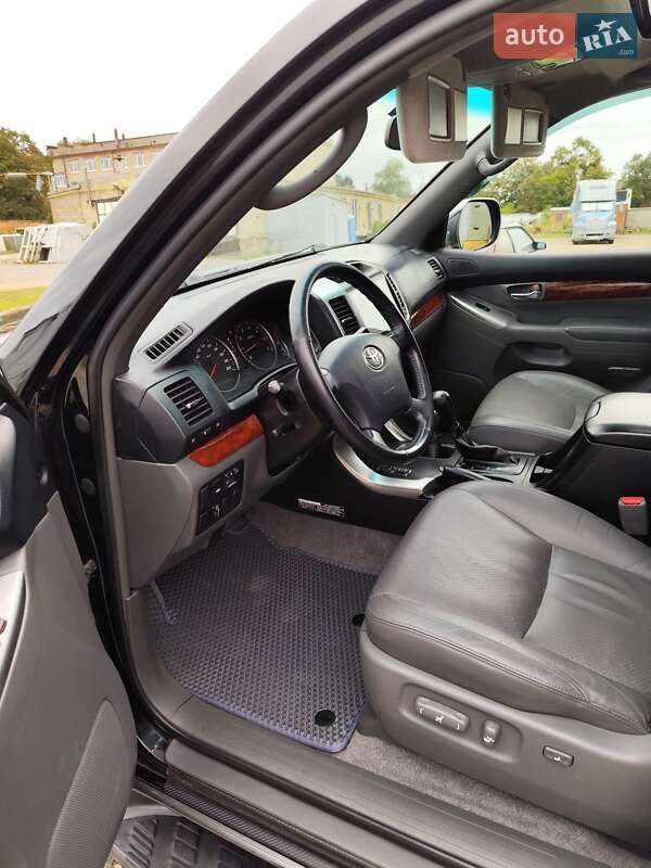 Внедорожник / Кроссовер Toyota Land Cruiser Prado 2007 в Харькове