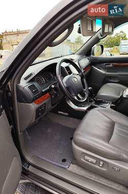 Внедорожник / Кроссовер Toyota Land Cruiser Prado 2007 в 